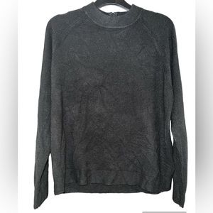 Women’s black turtleneck shirt. Misses Medium 8/10. a309GT10